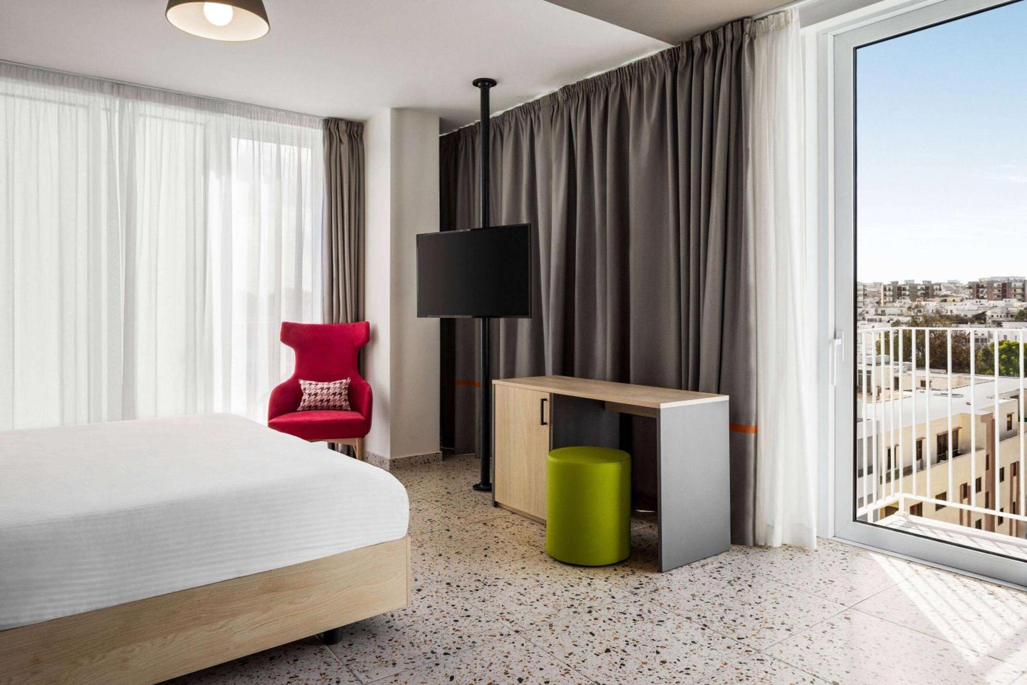 Quadro Hotel, Trademark Collection By Wyndham Saint Julian's Ngoại thất bức ảnh